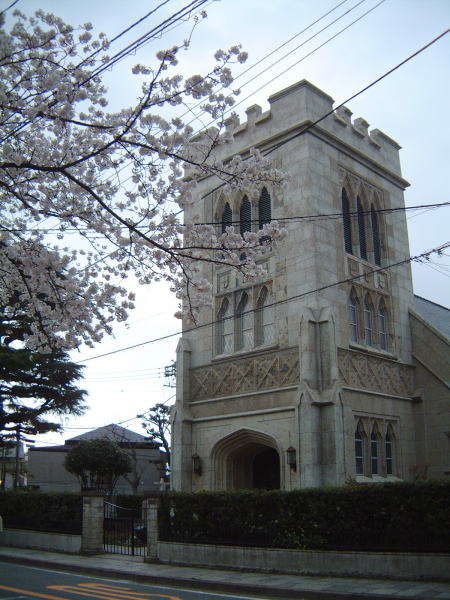 桜と山手聖公会/2007.3.31