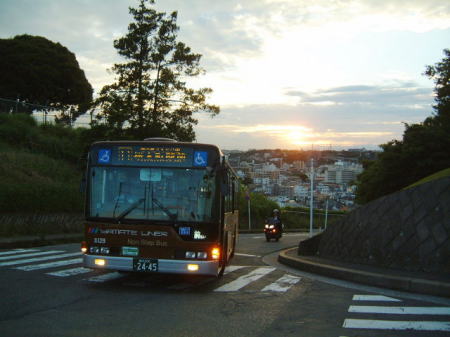 神奈中バス 11系統 YAMATE LINER 桜木町駅前行き/山谷にて/2007.6.15
