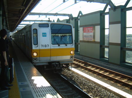 東京メトロ 7000系 新木場行き/西武池袋線 練馬駅/2007.6.16