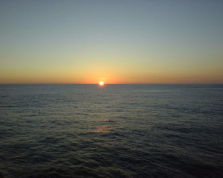 太平洋に沈む夕陽