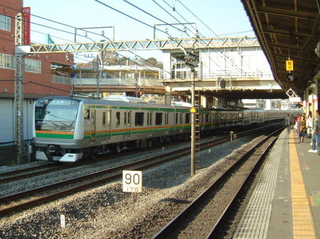 E233系 東海道線バージョンの試運転/戸塚駅にて/2007.12.20