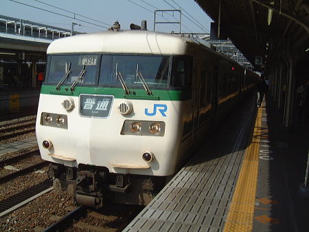 ＪＲ西日本 湖西線  117系 普通 近江舞子行き/京都駅/2008.4.6
