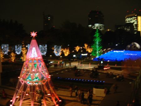 東京ミッドタウン・クリスマスイルミネーション 2008/キリコツリーとスターライトガーデンの組み合わせ/2008.11.14