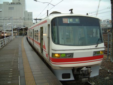 名鉄1800系 特急 岐阜行き/豊橋駅/2008.11.8