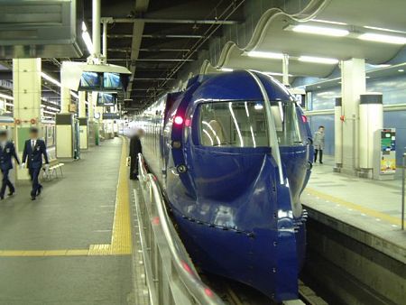 南海電鉄 50000系 特急 ラピートβ31号 関西空港行き(1)/なんば駅/2008.11.9