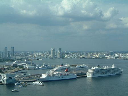 横浜港 豪華客船４隻そろい踏み／2009.9.23