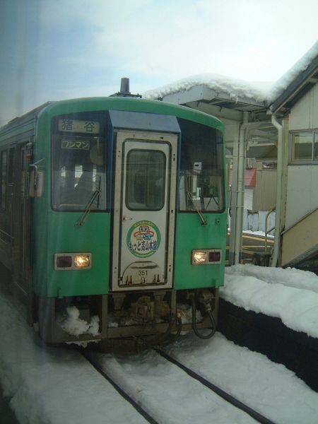 高山線 キハ120 /越中八尾駅/2010.1.17