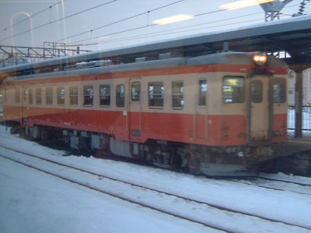 大糸線 キハ52 普通 平岩行き/糸魚川駅(1)/2010.1.18