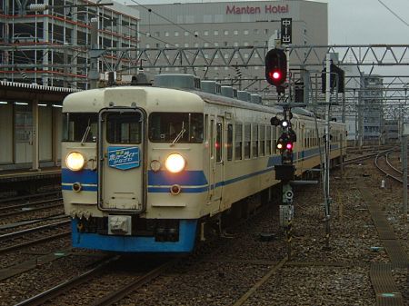 快速 ホリデーライナーかなざわ 金沢行き(1)/金沢駅/2010.2.11
