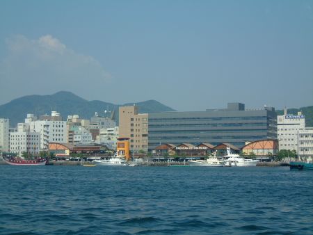 海から眺める長崎の街(2)/2010.6.5