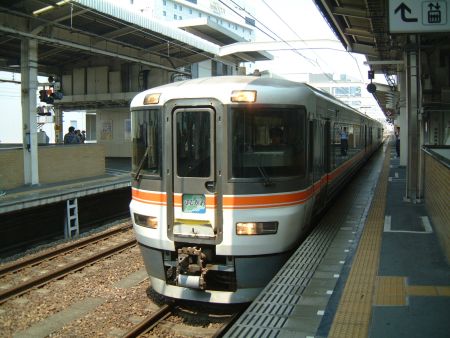 ＪＲ東海 373系 特急 ふじかわ6号 静岡行き(1)/静岡駅/2010.7.24