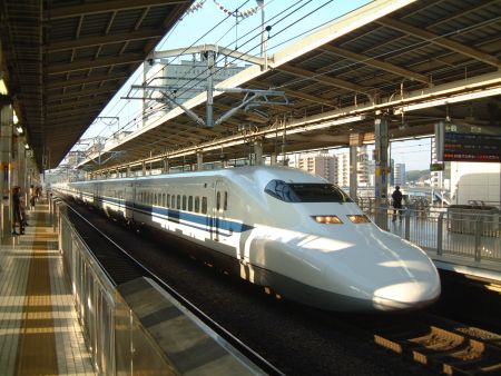 JR東海 700系「こだま704号」東京行き/新横浜駅/2010.11.27