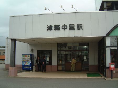 津軽鉄道 津軽中里駅(1)/2011.5.2
