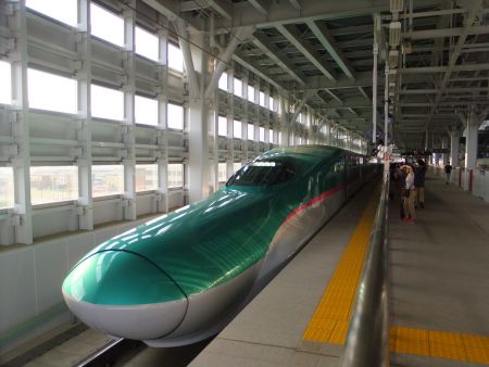 東北新幹線 E5系 はやぶさ406号 東京行き/新青森駅/2011.7.19