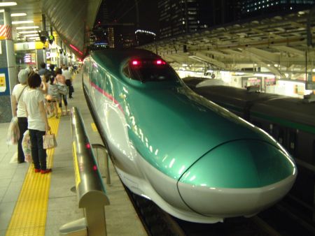東北新幹線 E5系 はやぶさ406号 東京行き/東京駅/2011.7.19