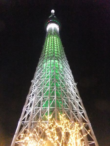 東京スカイツリーのライトアップ「ホワイトツリー」(2)/2012.12.23