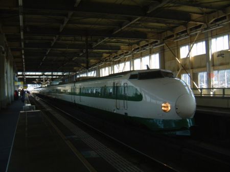 東北新幹線 200系／新花巻駅(1)/2003.3.22