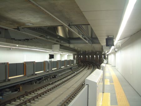 東京メトロ／東急 渋谷駅 中2線・横浜方向/2013.3.3