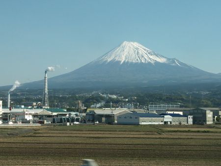 東海道新幹線から眺める富士山(2)/2013.4.27