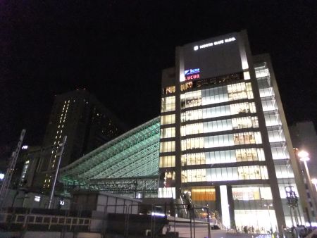 ノースゲートビルディングと大阪駅の大屋根/2013.4.28