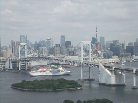 東京港を航行するふじ丸(5)/2013.6.30