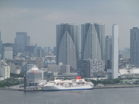 東京港を航行するふじ丸(8)/2013.6.30