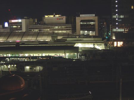 KITTEから眺める東京駅を発着する列車(1)/2013.9.28