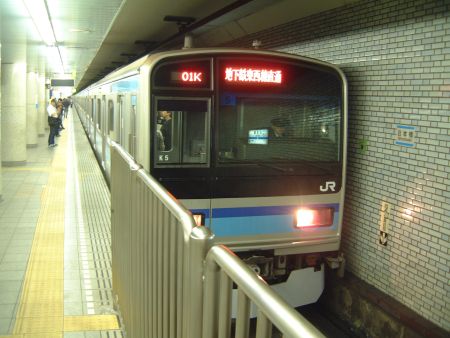 ＪＲ東日本 E231系800番台／東京メトロ 日本橋駅/2013.5.4