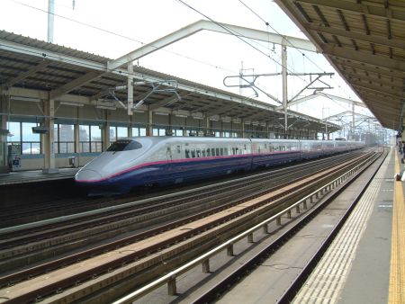 東北新幹線 E2系「やまびこ」(2)/郡山駅/2013.6.2