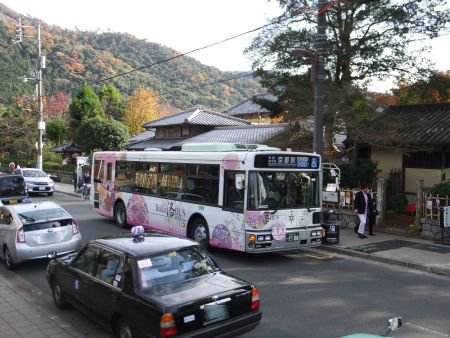 洛バス(2)/銀閣寺前/2014.11.30