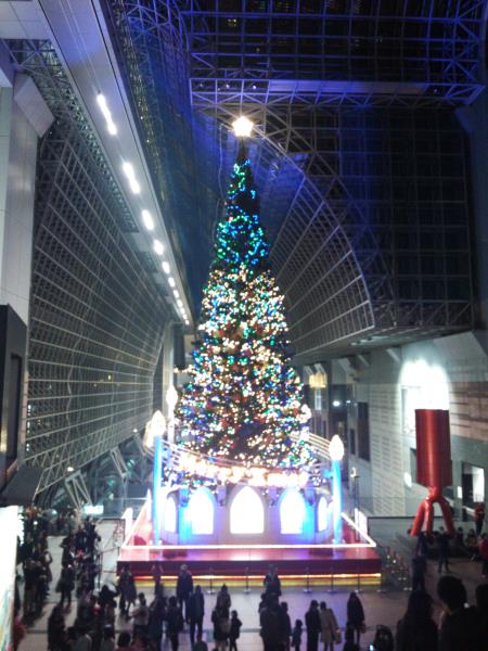 京都駅大階段のクリスマスツリー(2)/2015.11.28