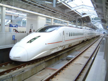 九州新幹線800系「つばめ」/鹿児島中央駅にて