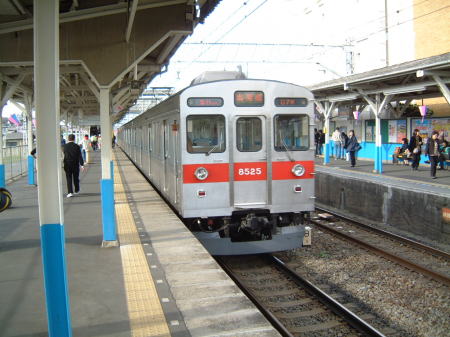 東武線に乗り入れている東急8500系／東武日光線 幸手駅にて