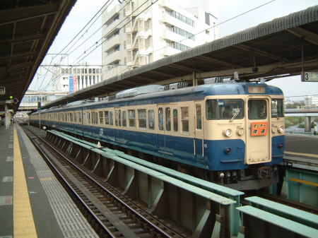 ホリデー快速 鎌倉号 戸塚駅にて/2006.10.21